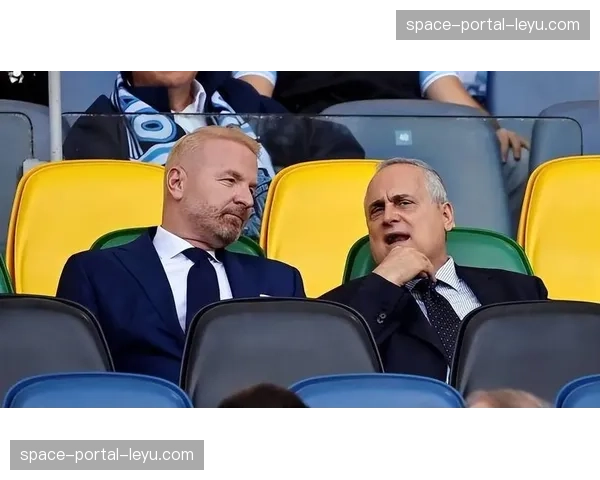 传闻：法兰克福体育总监克勒舍现身西班牙，考察潜在夏窗引援目标