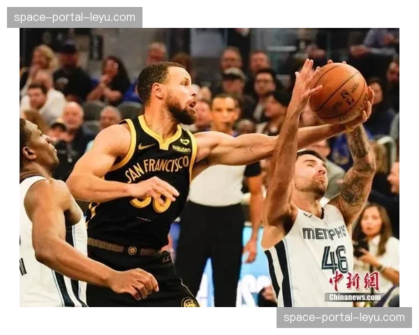 历史回顾：勇士击败灰熊取得73胜，打破公牛常规赛胜场纪录